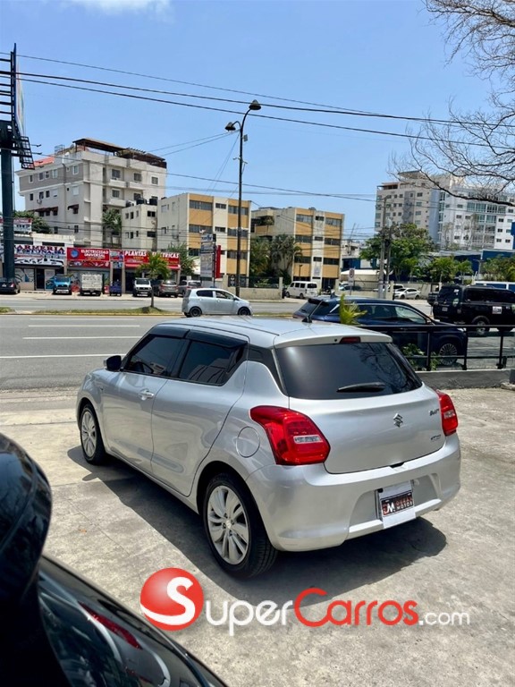 2018 Suzuki Swift GLX Hybrid — foto 10 / 10