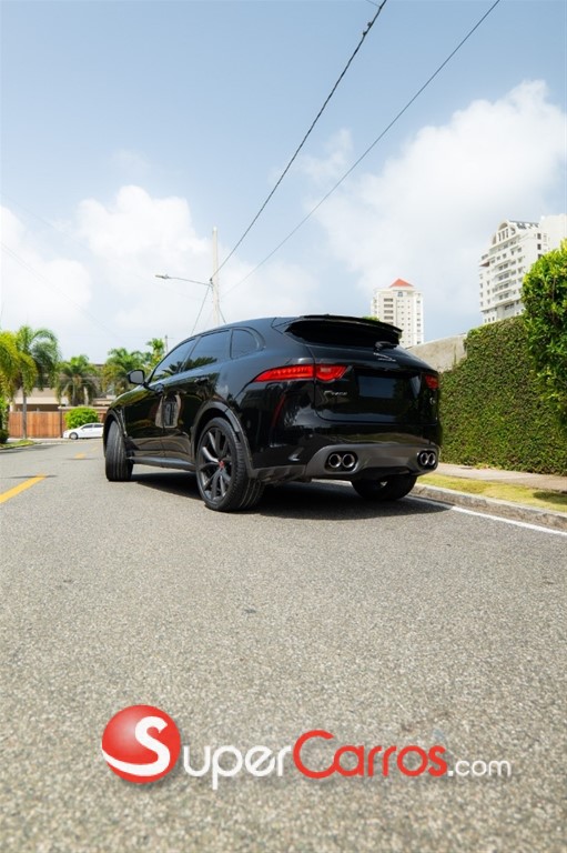 2020 Jaguar F-Pace SVR — foto 2 / 11