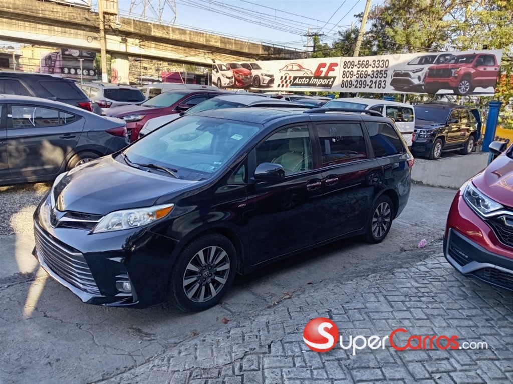 2020 Toyota Sienna XLE — foto 3 / 12