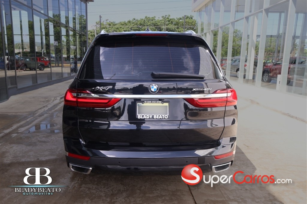 2022 BMW X 7 XDRIVE 40i — foto 10 / 12