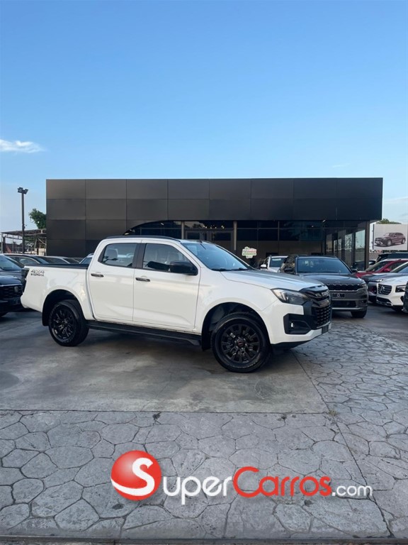 2027 Isuzu DMAX LSE — foto 2 / 12