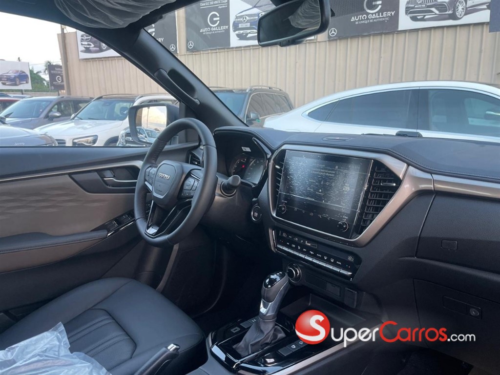 2027 Isuzu DMAX LSE — foto 12 / 12