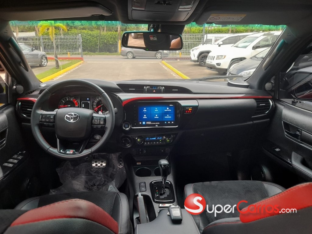 2025 Toyota Hilux GR Sport — foto 5 / 12