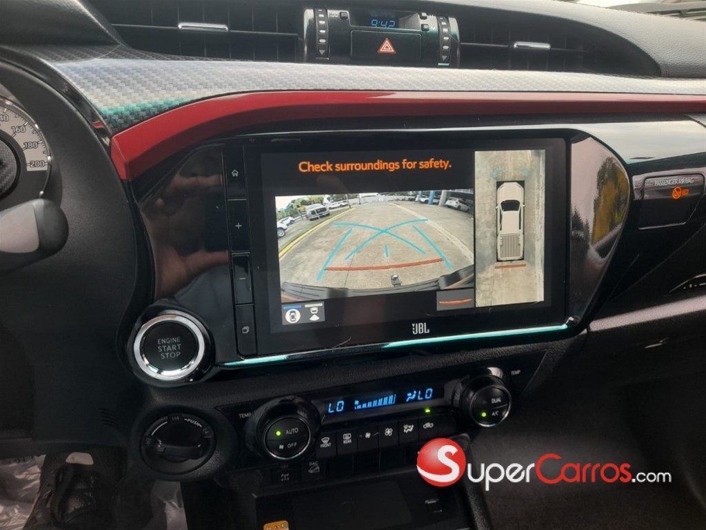 2025 Toyota Hilux GR Sport — foto 7 / 12