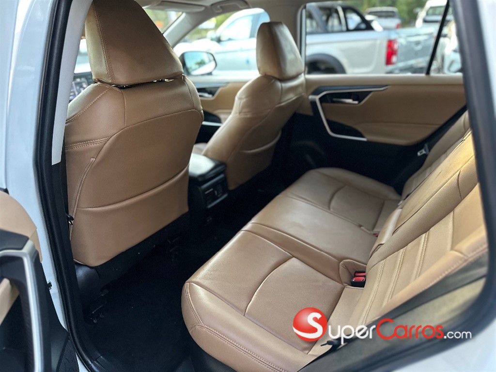 2022 Toyota RAV4 XLE Hybrid — foto 9 / 9
