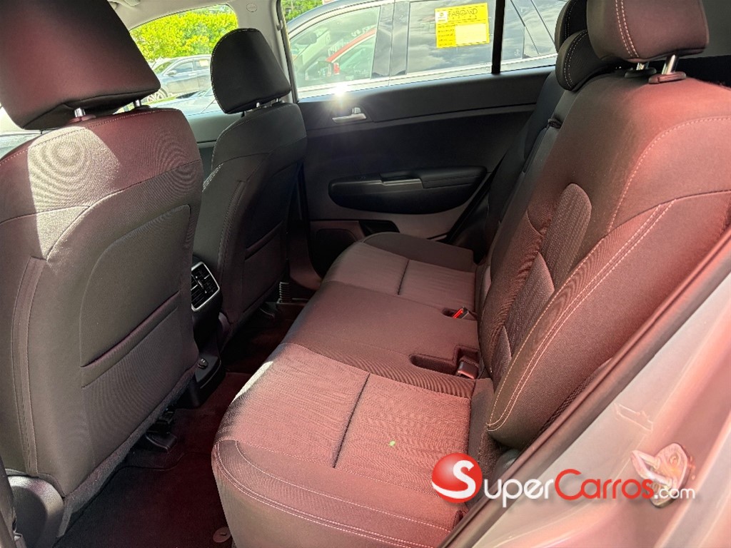 2022 Kia Sportage — foto 7 / 9