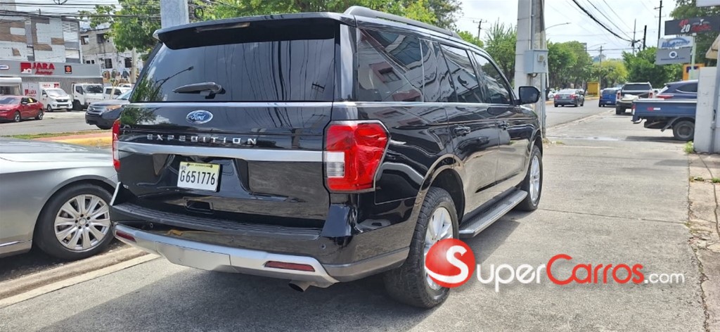2023 Ford Expedition XLT — foto 3 / 9