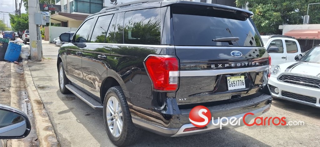 2023 Ford Expedition XLT — foto 4 / 9