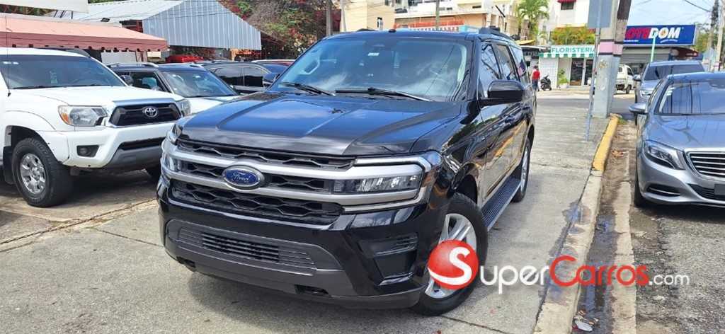2023 Ford Expedition XLT — foto 8 / 9