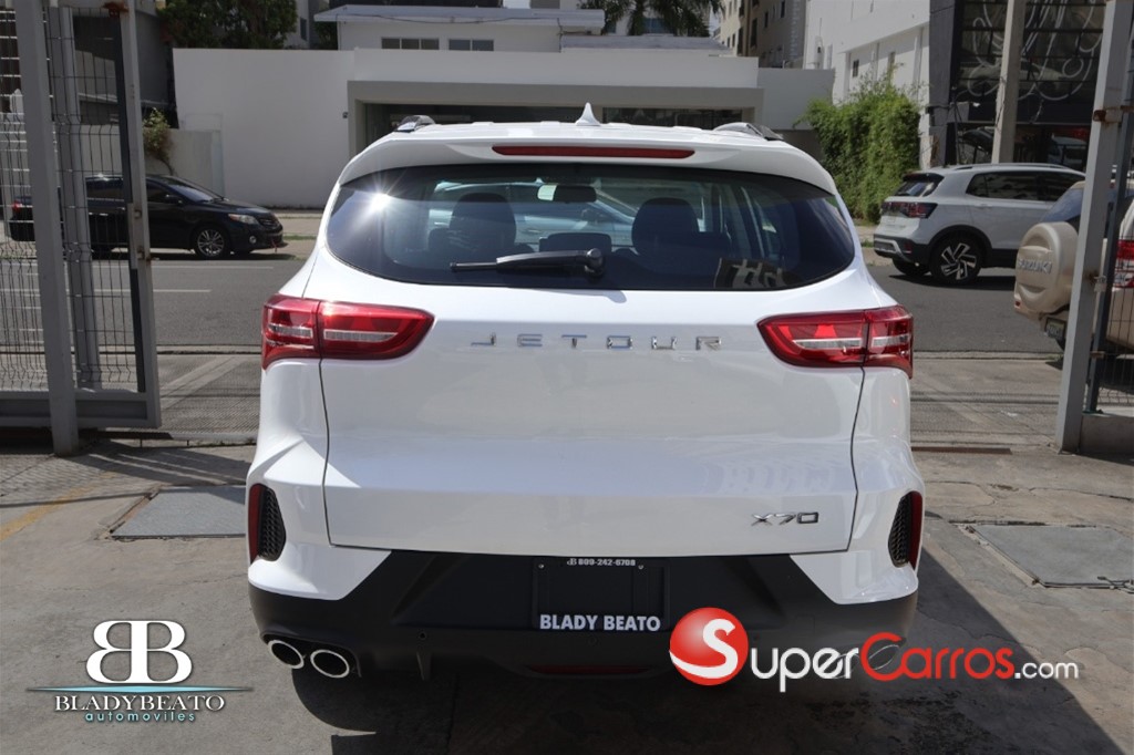 2027 Jetour X70 — foto 11 / 12
