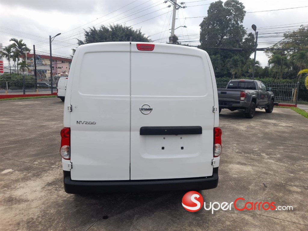 2020 Nissan NV 200 — foto 11 / 12