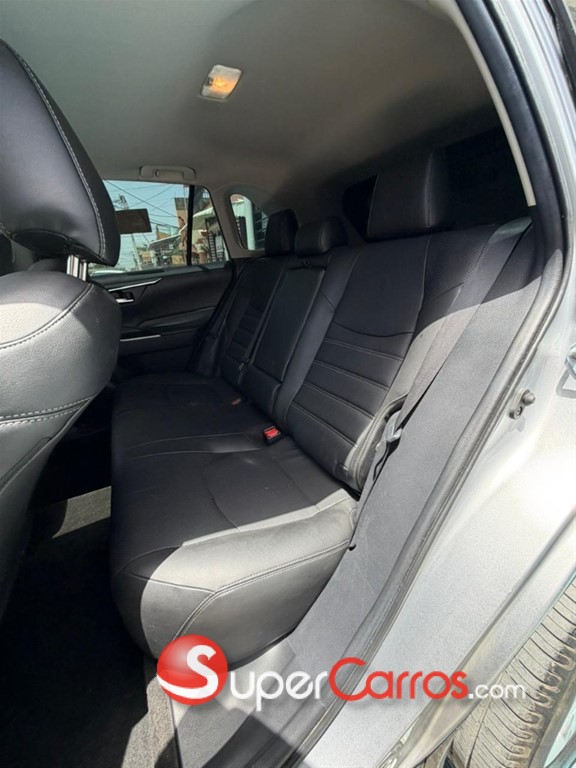 2020 Toyota RAV4 XLE — foto 4 / 11