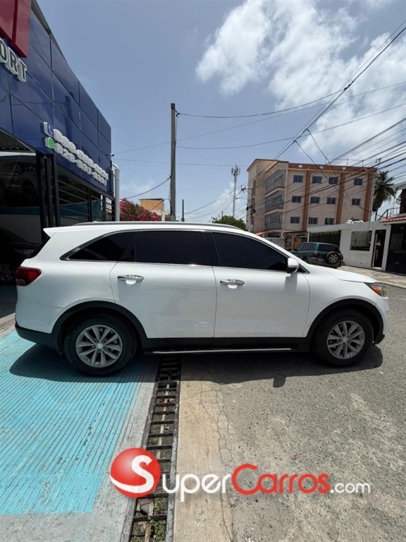 2016 Kia Sorento LX — foto 7 / 12