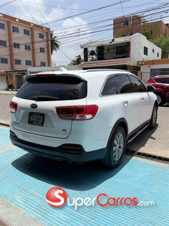 2016 Kia Sorento LX — foto 10 / 12