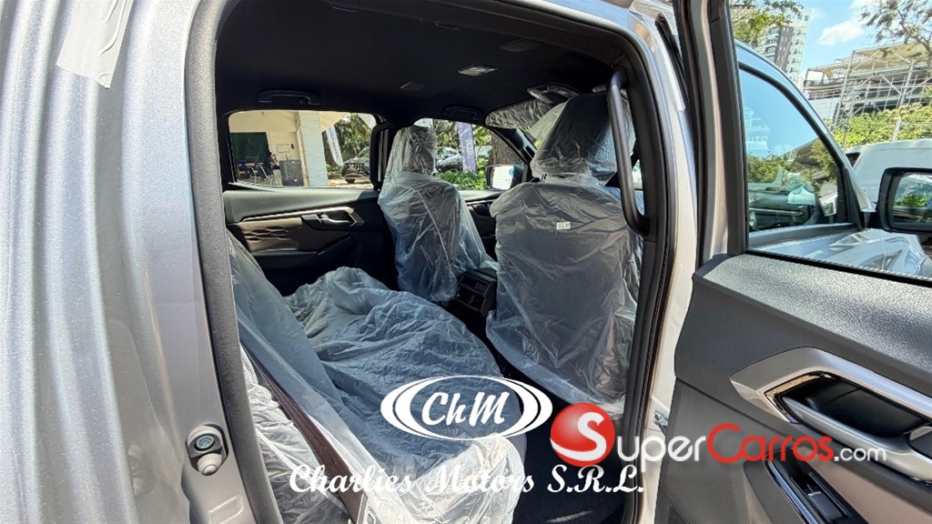 2027 Isuzu DMAX LSE — foto 10 / 10