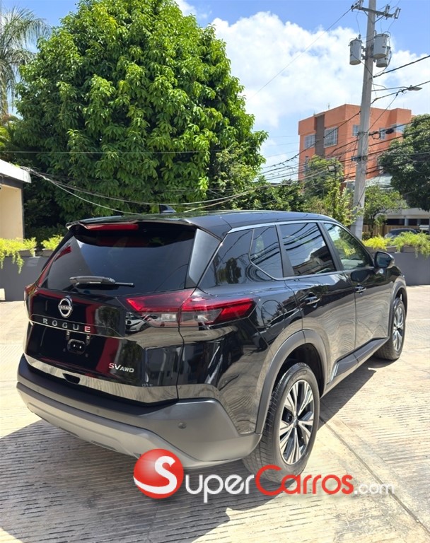 2022 Nissan Rogue SV — foto 3 / 12