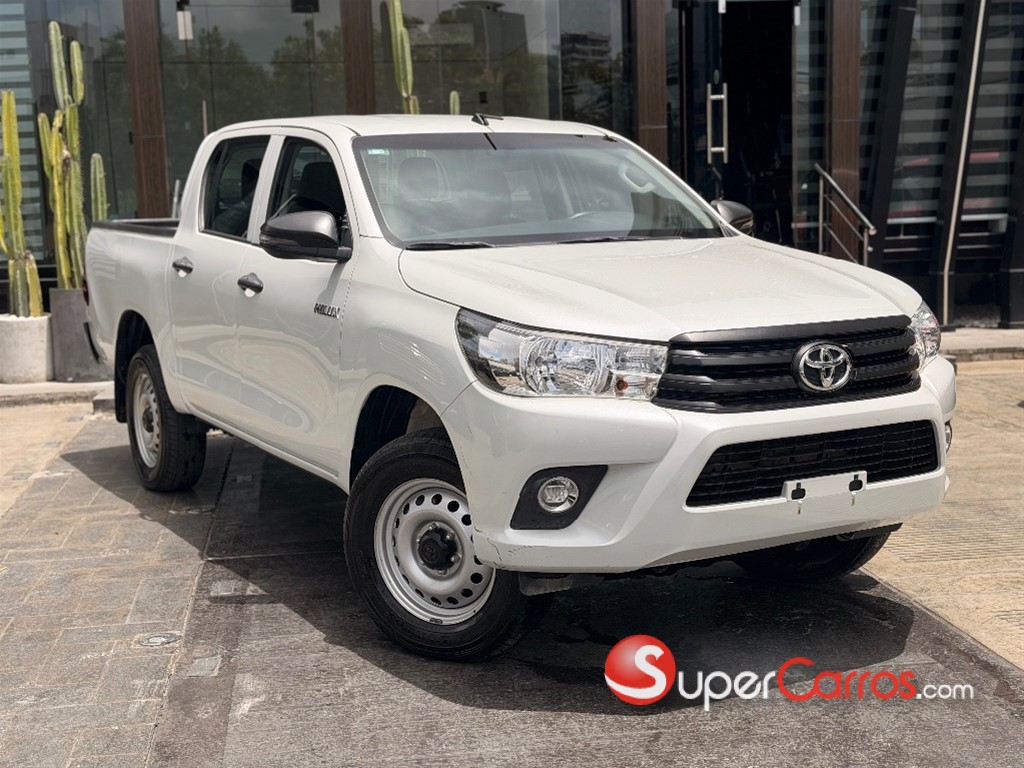 2023 Toyota Hilux 2.4