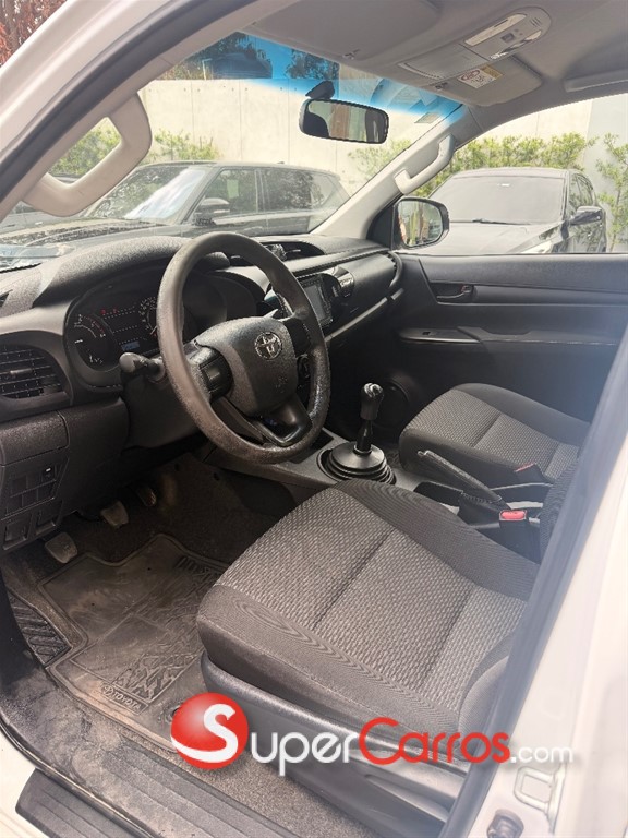 2023 Toyota Hilux 2.4 — foto 6 / 10