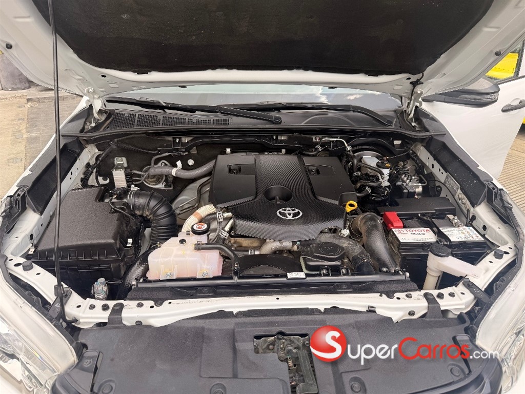 2023 Toyota Hilux 2.4 — foto 9 / 10