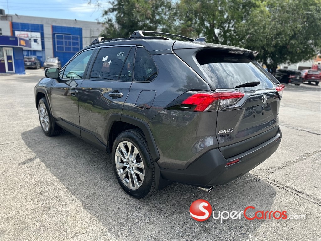 2023 Toyota RAV4 XLE Premium — foto 4 / 12