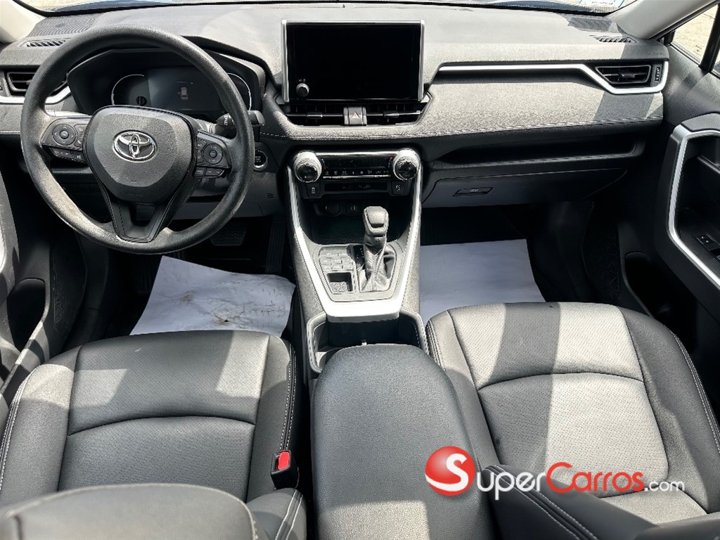 2023 Toyota RAV4 XLE Premium — foto 7 / 12