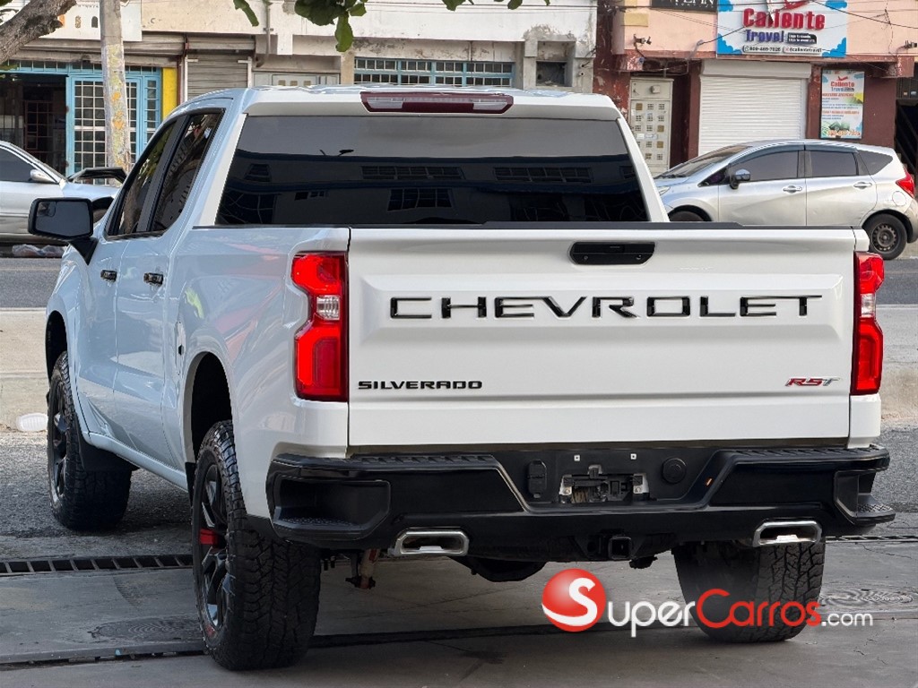 2021 Chevrolet Silverado 1500 RST — foto 9 / 11
