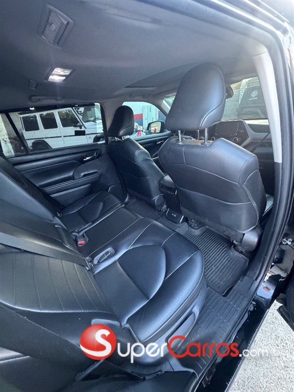 2022 Toyota Highlander XLE — foto 8 / 12