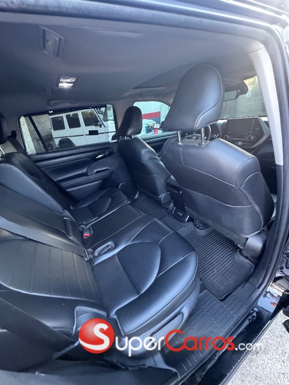 2022 Toyota Highlander XLE — foto 11 / 12