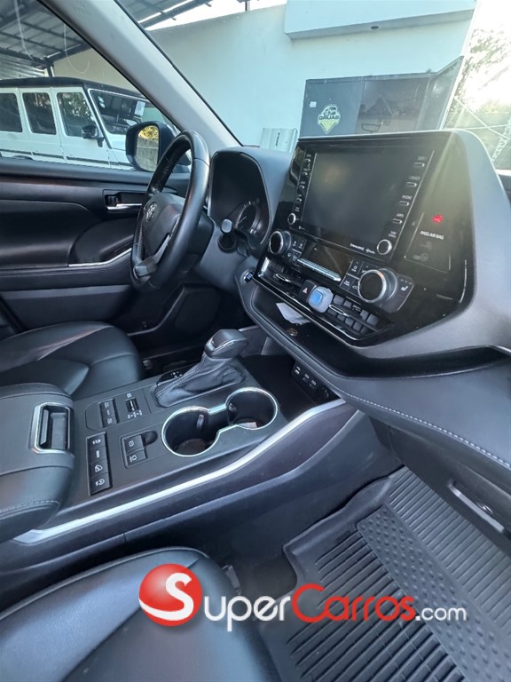 2022 Toyota Highlander XLE — foto 12 / 12