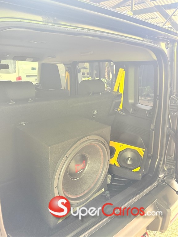 2025 Suzuki Jimny GLX — foto 10 / 10