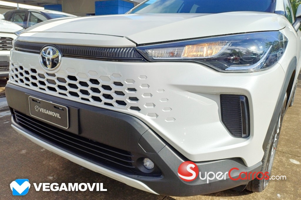 2027 Toyota Corolla Cross Low — foto 5 / 12