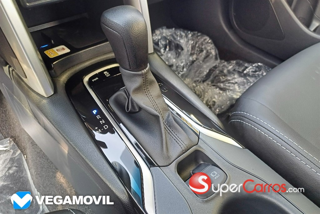 2027 Toyota Corolla Cross Low — foto 12 / 12