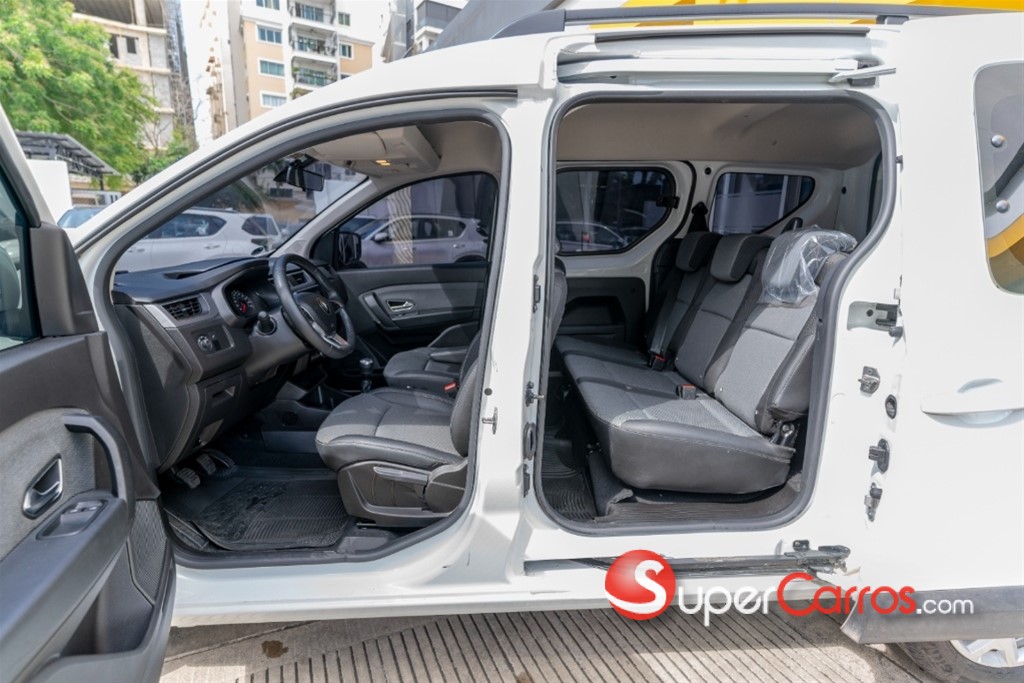 2024 Renault Express van de pasajeros — foto 7 / 9