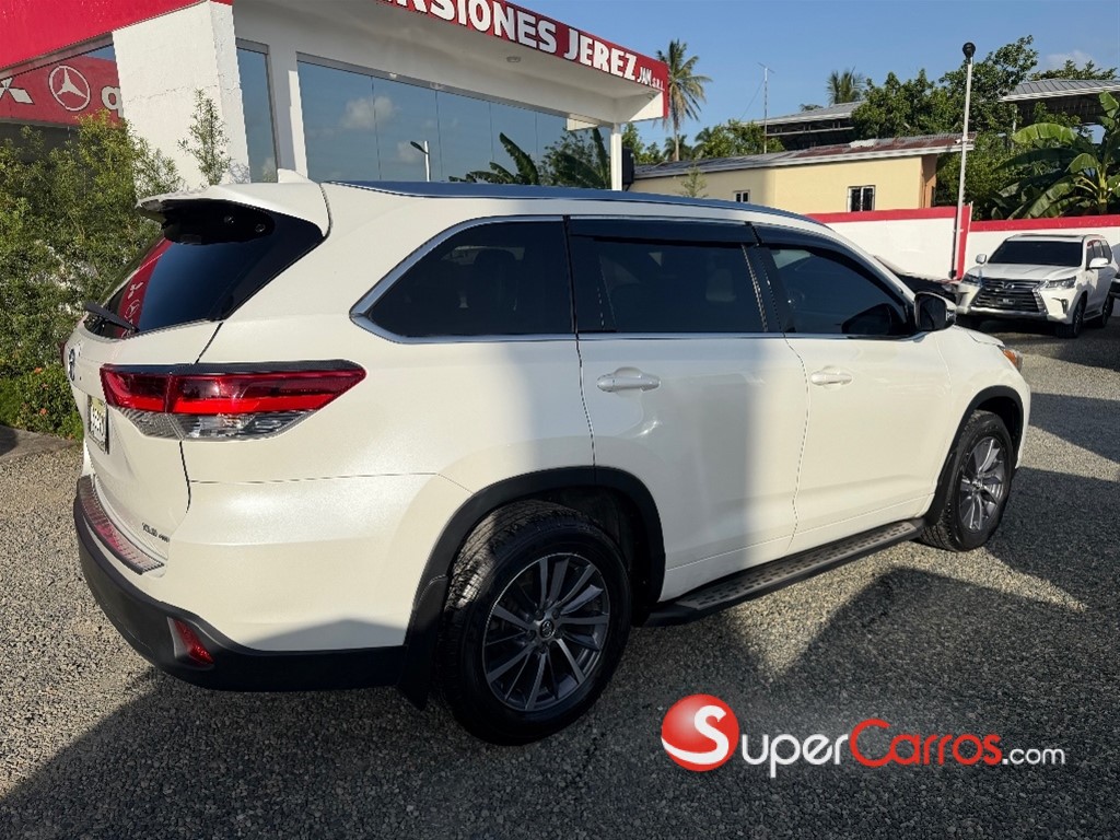 2018 Toyota Highlander XLE — foto 5 / 10