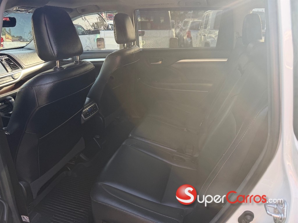 2018 Toyota Highlander XLE — foto 7 / 10