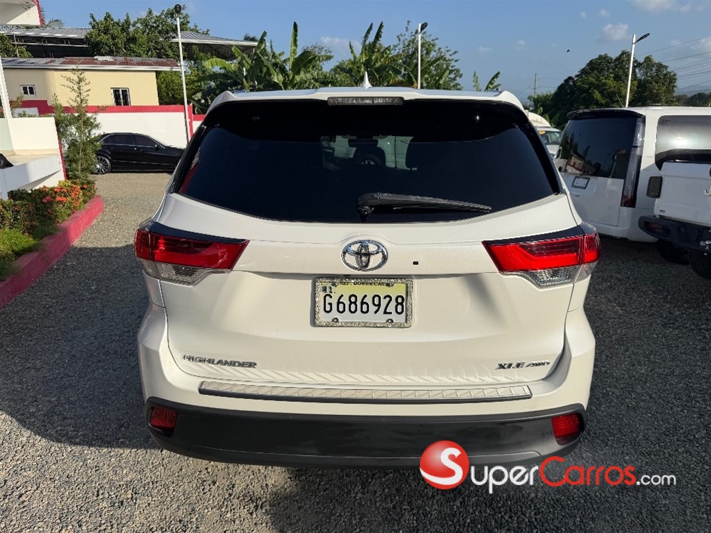 2018 Toyota Highlander XLE — foto 10 / 10