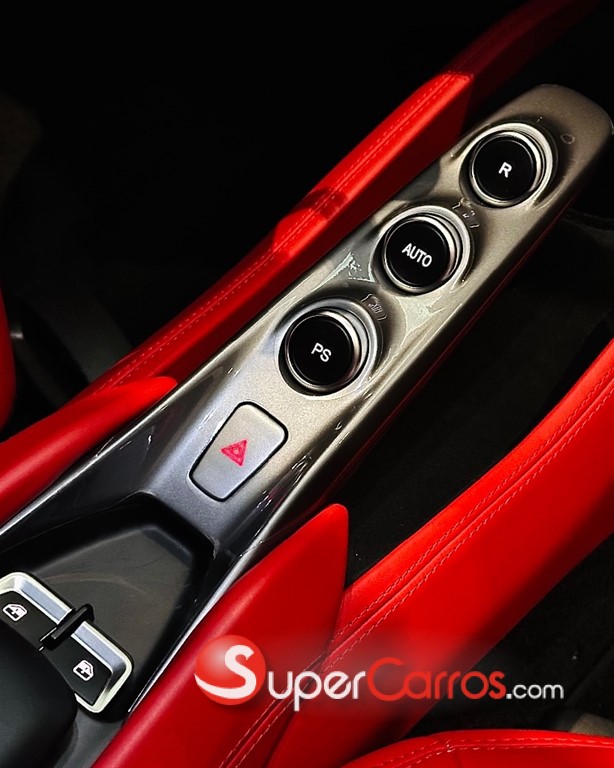 2022 Ferrari F8 — foto 6 / 12