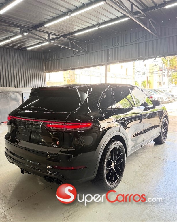 2019 Porsche Cayenne — foto 4 / 12