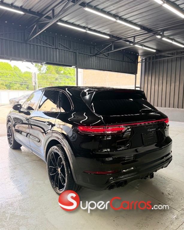 2019 Porsche Cayenne — foto 5 / 12