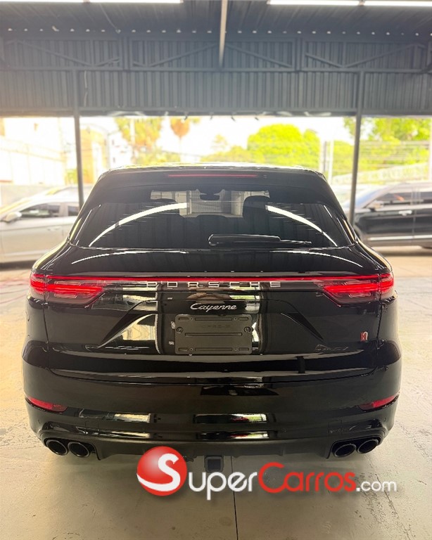 2019 Porsche Cayenne — foto 6 / 12