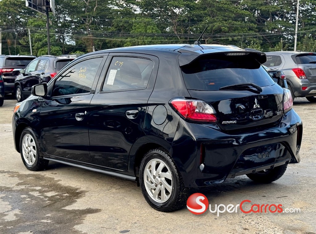 2021 Mitsubishi Motors Mirage ES — foto 4 / 11