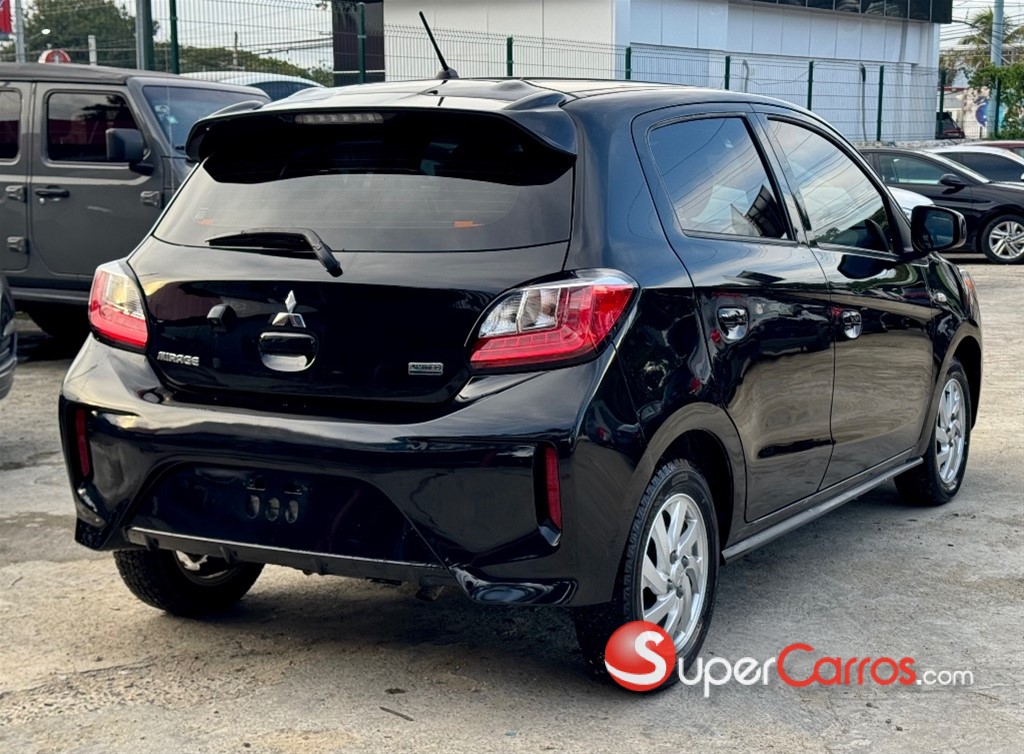 2021 Mitsubishi Motors Mirage ES — foto 5 / 11