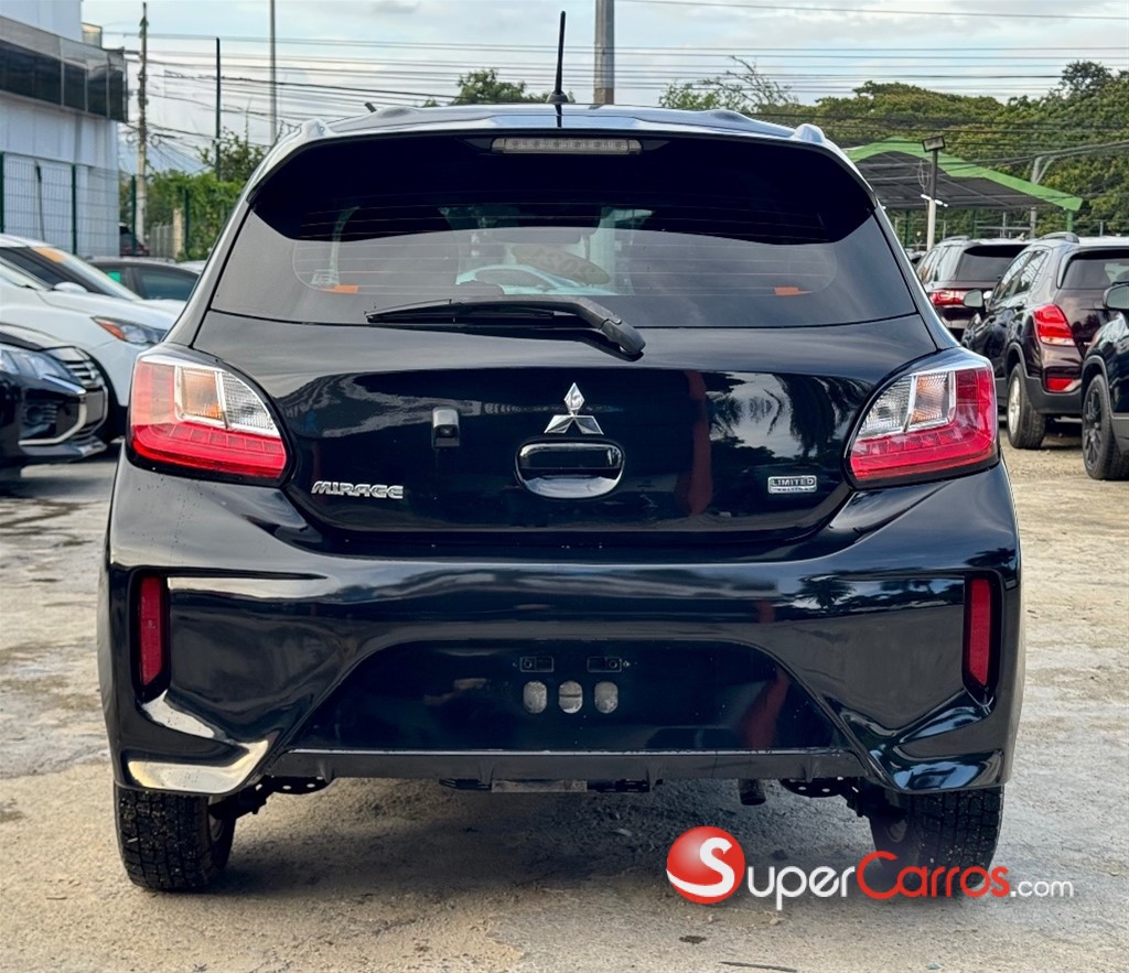2021 Mitsubishi Motors Mirage ES — foto 6 / 11