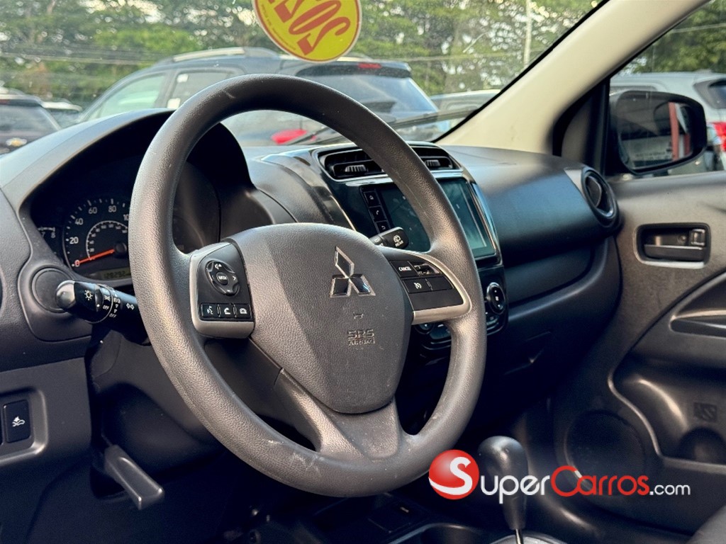 2021 Mitsubishi Motors Mirage ES — foto 8 / 11
