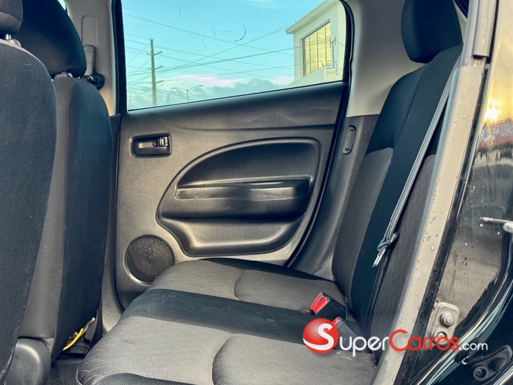 2021 Mitsubishi Motors Mirage ES — foto 10 / 11
