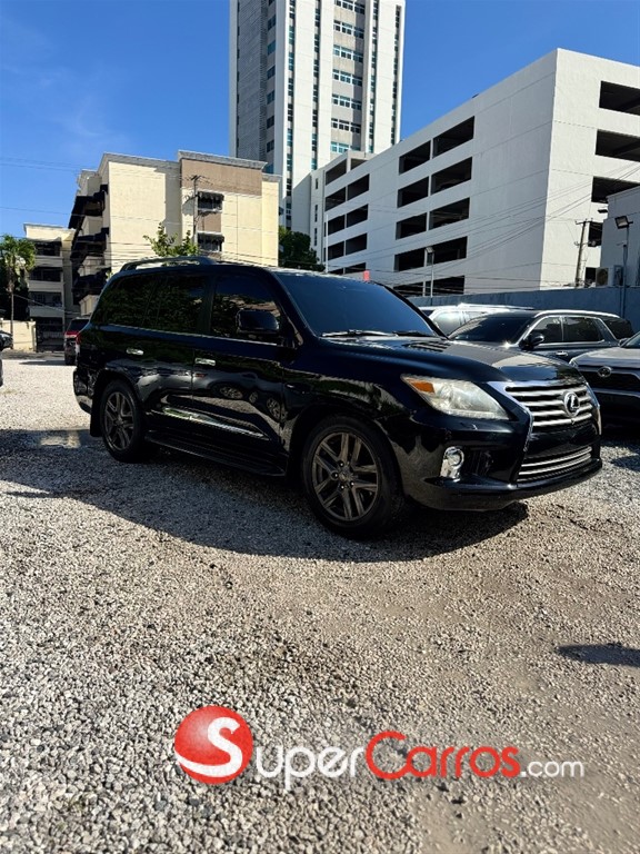 2010 Lexus LX 570 — foto 3 / 12