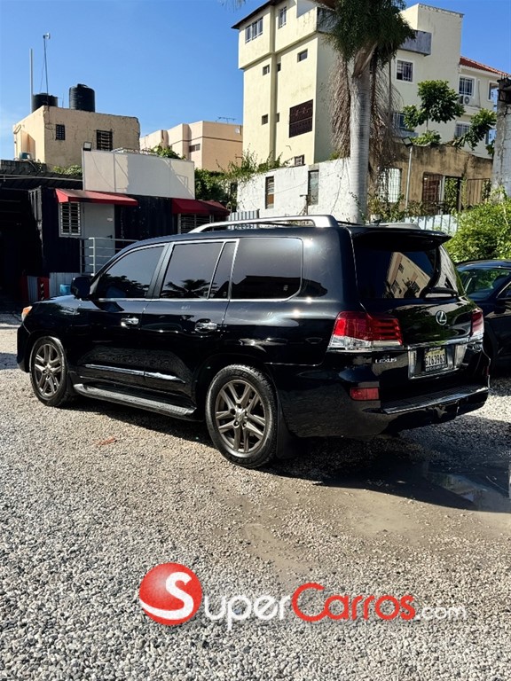2010 Lexus LX 570 — foto 4 / 12