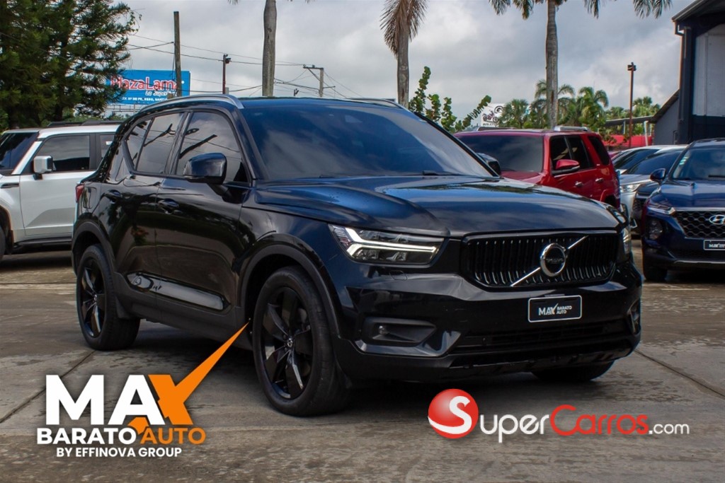 2020 Volvo XC40 B5 — foto 2 / 12