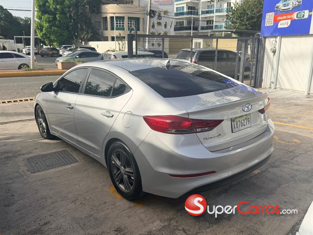2017 Hyundai Elantra SEL — foto 3 / 10