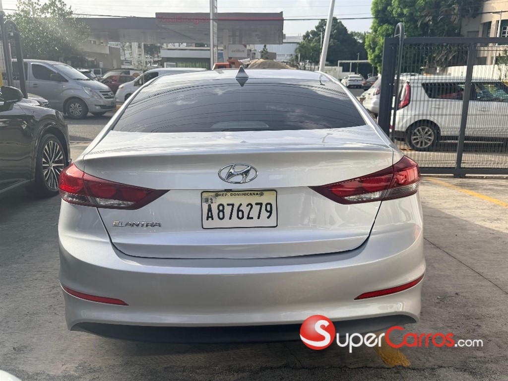 2017 Hyundai Elantra SEL — foto 4 / 10